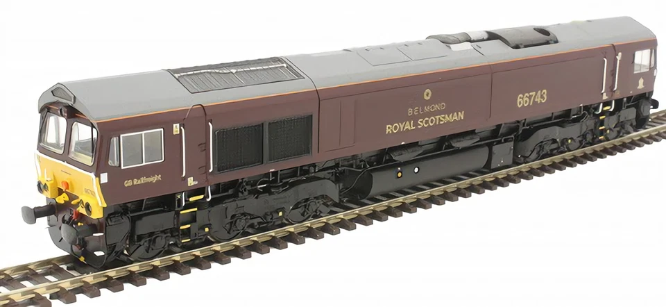 OO Scale Hattons H4-66-033 Class 66 66743 GBRf/Royal Scotsman livery Diesel Loco - Image 1 of 4