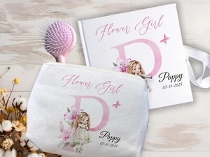 Personalisierte Blumenmädchen Blumen Make-up Tasche, Buch, rosa Initialen Hochzeit Geschenk - Bild 1 von 2