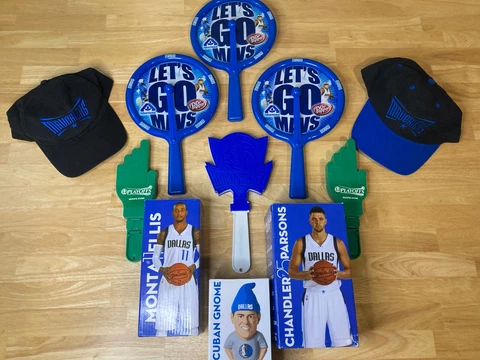 RARE COLLECTION Dallas Mavericks SGA Stadium Giveaways NBA 2007-2019 Bobbleheads Cover