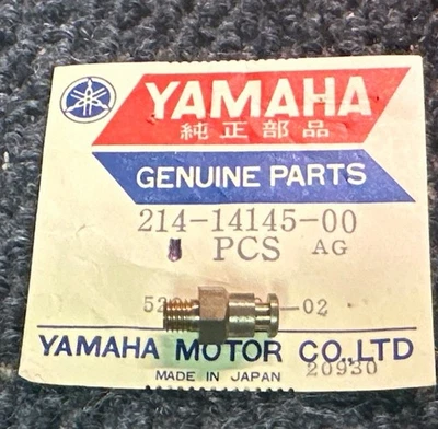 Nuevo de Lote Antiguo Original Yamaha -214-14145-00 Carburador Aguja Jet -DT1-DT2-DT3-RT1-RT2-RT3 Foto 1 de 3