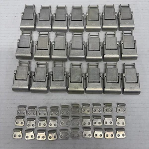 Lote de 21 abrazaderas de captura de hardware Nielsen excelente estado - Imagen 1 de 6