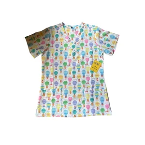 Revel Women's Hot Air Balloon Print Scrub Top Healthcare Uniform NWT - Picture 1 of 5