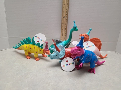 Bullseye's Playground Lot Of 5 Party Dinosaurs With Party Hats New W/Tags Cover
