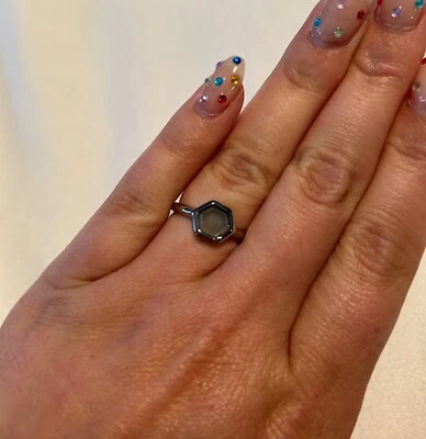 Anillo de piedra lunar de acero inoxidable Foto 1 de 2