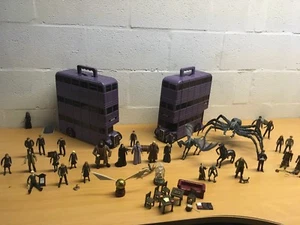 LOTE DE PAQUETE DE GINNY FIGURA HARRY POTTER DE CABALLERO AUTOBÚS SERPIENTE QUE ELIJAS - Imagen 1 de 37