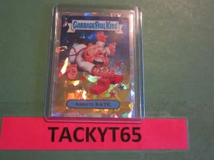 2020 GARBAGE PAIL KIDS OS3 ATOMIC REFRACTOR 94b KARATE KATE NEW  - Picture 1 of 2