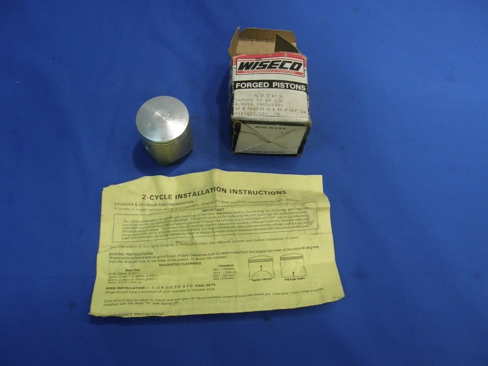 Pistón Yamaha YZ 80 + 030, Wiseco con válvula de caña 1982 - 1983 # 477P3 P62 Foto 1 de 1