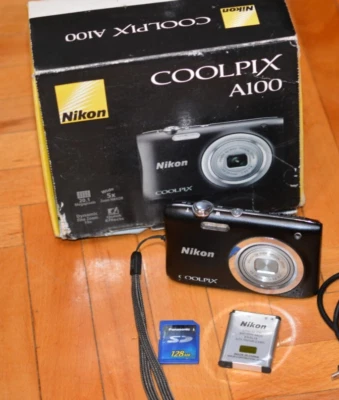 Cámara digital Digicam Nikon Coolpix A100 20,1 MP en caja zoom 10X Foto 1 de 4