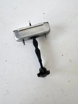 Tapón de bisagra de correa de retención de puerta delantera izquierda derecha Mazda RX8 FE SE3P S1 2004-2008 Foto 1 de 3