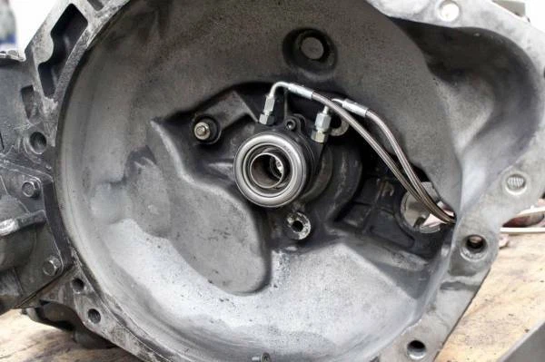 Clutchmasters Hydraulic Release Bearing for 03-05 Dodge Neon SRT-4 - Image 1 of 1