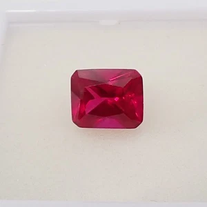 Created 10x8mm Emerald Cut Blood Red Ruby Colour Loose 4.21 carats Gemstone - Picture 1 of 9