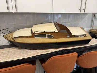 Vintage Sea Queen 48"  Aerokits Model Taycol Double Special Motor - Image 1 of 4