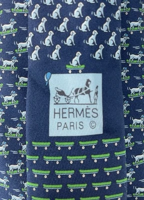 Corbata ajustada Hermes 100 % seda para hombre azul con perro en monopatín 6274 EA Foto 1 de 4