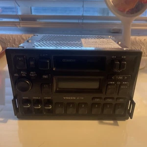 Volvo SC-710 Stereo From 1997 Volvo 850 - Picture 1 of 9
