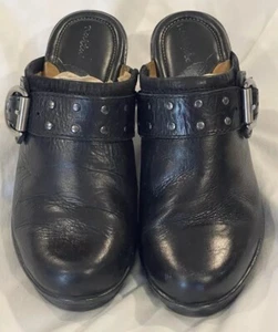 Zoccoli Nurture Frairie tacco mules taglia 7,5M pelle nero slip on borchie - Foto 1 di 11