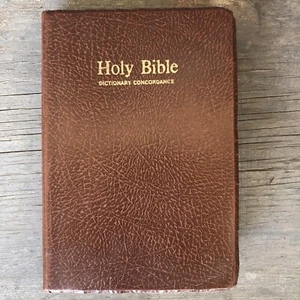 Holy Bible King James Version Red Letter Dictionary Concordance Nelson 162BR - Picture 1 of 4