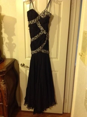 MAC DUGGAL COUTURE GOWN WEDDING FORMAL PAGEANT 黑色银色 6 码道具 — 第 1/4 张图片