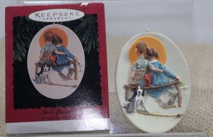 Hallmark Keepsake Ornament Little Spooners Norman Rockwell 1996 - Imagen 1 de 4