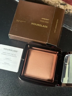 Hourglass Ambient Lighting Powder~Transcendent Light~Full Size 10 g/0.35 oz~New - Image 1 of 4