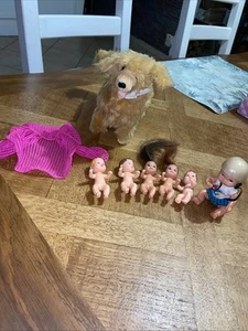 Lot De 6 Bébés Barbie Mattel 1973 Vintage + Chien + Veste Beauty Baby Dog - Imagen 1 de 8