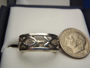 Sterling Silver CUTOUT Continuous Ichthus Fish Ring BAND 2.7 Gram SIZE 6 3/4 - Picture 1 of 5