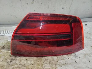 AUDI A8 R Taillight w/black optic package, quarter panel mounted, R. 17 1 - Picture 1 of 2