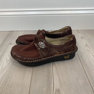 Zueco Alegria DEN-589 PG Dream Fit de cuero y neopreno EE. UU. 8 UE 38 marrón sin cordones Foto 1 de 4