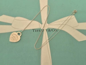 Authentische Tiffany & Co Medium Herz Anhänger Halskette, an einer 24" Kette - Bild 1 von 11