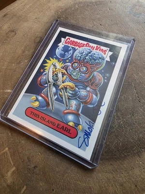 This Island Earl #6a Garbage Pail Kids 2018 Oh, the Horror-ible! AUTO Smokin Joe - Image 1 of 3