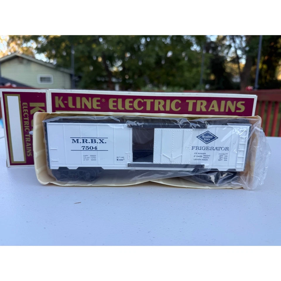 K-Line Electric Trains O/027 Gauge MRBX 7504 Reading Lines Refrigerator Car New - Image 1 of 4