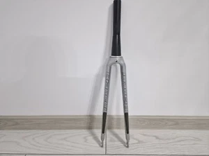 Bianchi Road Bicycle Carbon Fork K-VID 700c Tappered 204mm Steering 1"-1/8 - Picture 1 of 10