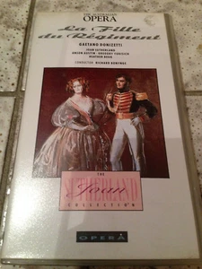 DONIZETTI: Fille du Regiment - Sutherland - Bonynge (VHS Video VVD 829 / NM) - Bild 1 von 2