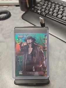 Undertaker 2025 Topps Chrome X Cactus Jack 40/99 verde - Imagen 1 de 2