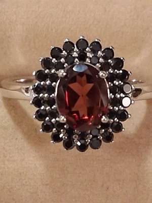 Mozambique 8x6mm y Espinela Negra, Placa Oro Blanco 14K Plata de Ley 925, talla 7 Foto 1 de 4