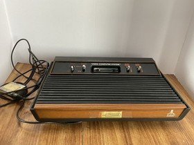 Atari 2600 Console With Multiple Controls Connections 17 Games Bundle