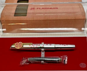 Platinum Fountain Pen Pocket Size 14K Gold Nib Size F Made in Japan - Picture 1 of 11
