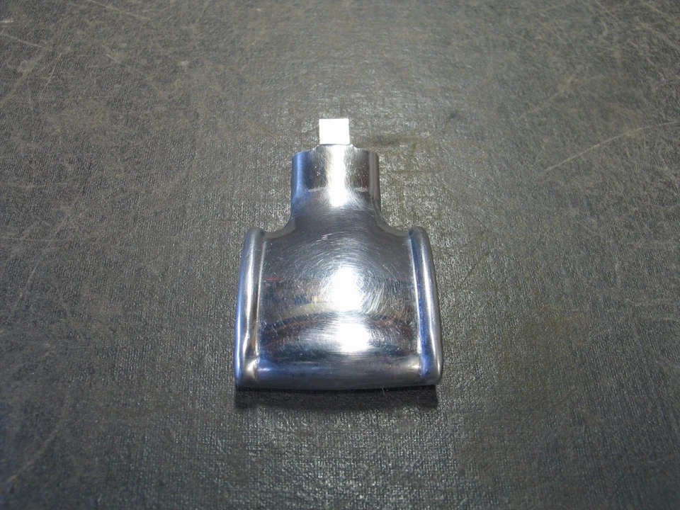 Chevrolet Fleetline 1949 1950 1951 1952 moldura de parabrisas vertical central Foto 1 de 4