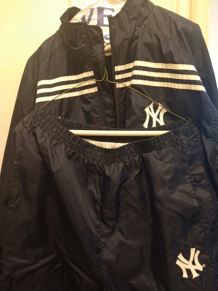 N.Y. Yankees Adidas WindBreaker L And  (L) Pull away Track Pants By Majestic.2pc - Image 1 of 4