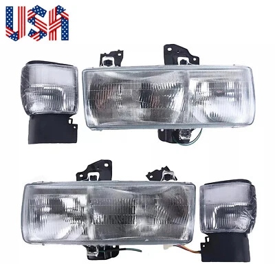 Faro y lámpara de esquina L&R para Nissan UD 1800 2000 2300 1999-2010 con soporte Foto 1 de 4