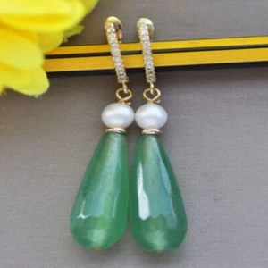Orecchino perla rotondo a goccia verde sfaccettato giada bianco platino - Foto 1 di 4