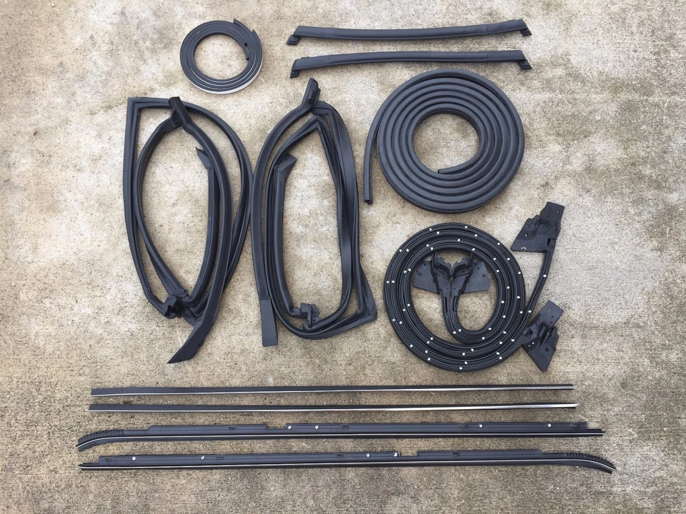 81-88 Regal Cutlass tracción trasera T-Top 13 piezas kit de sellado impermeable con cromo estrecho Foto 1 de 1