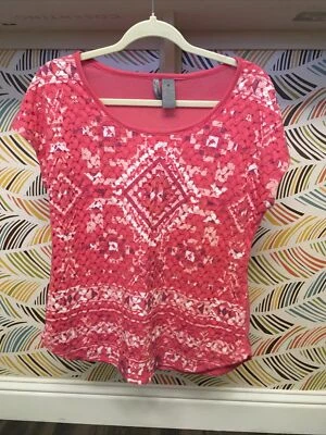 Women's Medium Pink Cotton Lace Embroidered Diamond Geometric Short Sleeve Top - Image 1 of 4