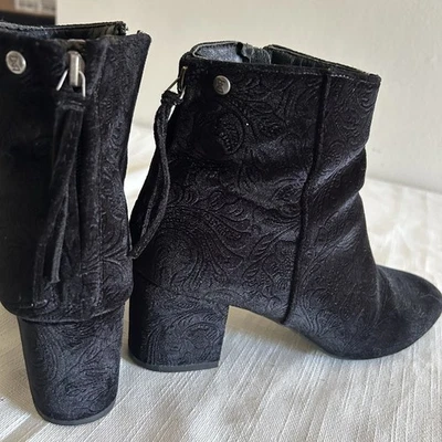 Botas florales de terciopelo Burnout para mujer 9M, tacón bloque, Y2K, bruja sexy Foto 1 de 4