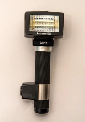 Sunpak Auto Zoom 4000 Flashlight - Image 1 of 4