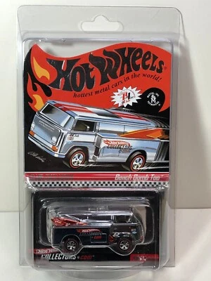 HOT WHEELS 2006 RED LINE CLUB BEACH BOMB TOO CHROME #289 / 4000 w/ BUTTON & CARD - Image 1 of 4