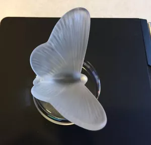 CRISTALLERIES ROYALE DE CHAMPAGNE made in FRANCE CRYSTAL BUTTERFLY PAPERWEIGHT - Picture 1 of 8