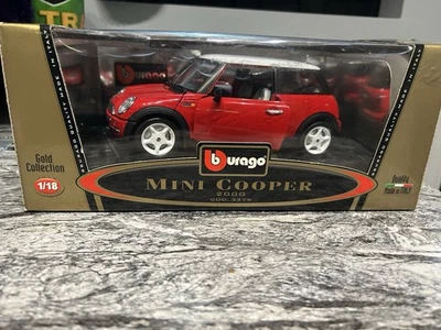 Mini Cooper 2000 Burago Gold Collection Collectible 1:18 Diecast Metal Red - Image 1 of 4