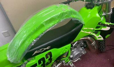 93-04 Kawasaki KX500 93-02 KX125 KX250 Lime Green Front Fender OEM 35004-1318-6W - Image 1 of 4