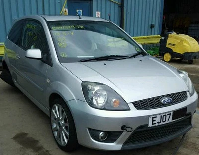 Ford Fiesta ST 150 mk6 SILVER BREAKING SPARES 2002-2008 side repeater clear. m - Image 1 of 4
