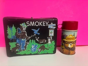 VINTAGE SMOKEY THE BEAR LUNCHBOX UND THERMOSKANNE 1965 - Bild 1 von 19